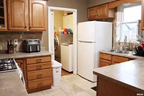 Other - 1237 S Apache Ln, Peoria, IL 61607 photo 5 of 15