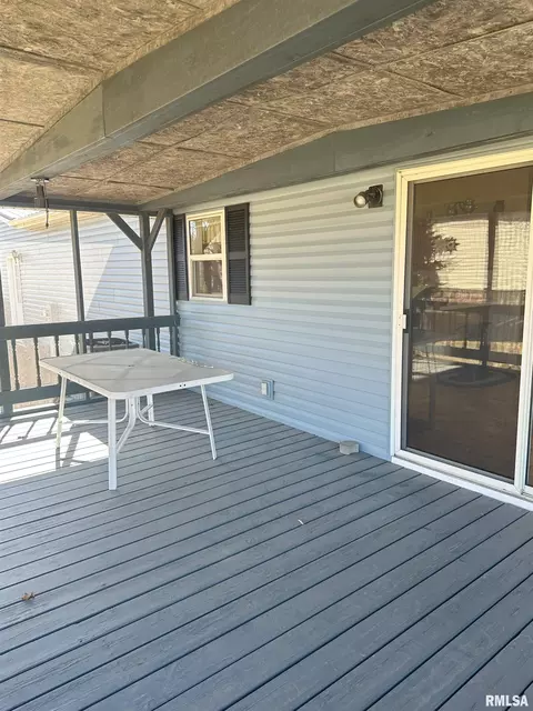 206 Clayton, Benson, IL 61516 photo 15