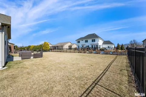 213 Shadow Crk, Washington, IL 61571 photo 40