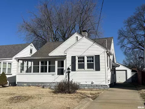 2315 W Callender Ave, West Peoria, IL 61604
