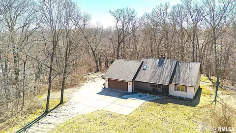 144 Shoshone Dr, East Peoria, IL 61611