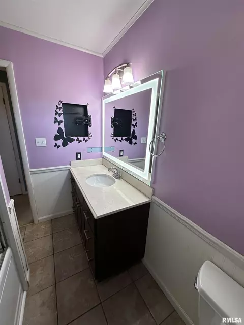 1010 S Timber Ln, Eureka, IL 61530 photo 12