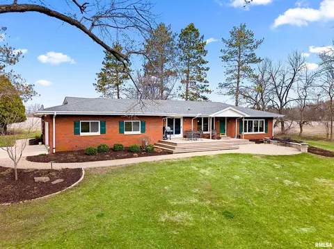 5739 W Martindale Ln, Peoria, IL 61615