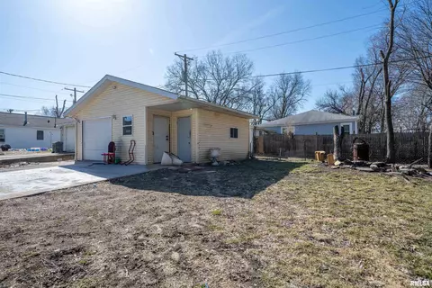 122 State St, Pekin, IL 61554 photo 32