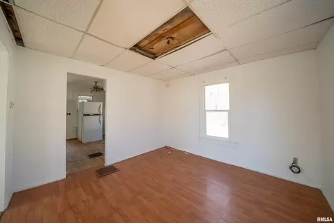 122 State St, Pekin, IL 61554 photo 8