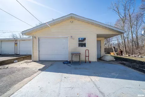 122 State St, Pekin, IL 61554 photo 31