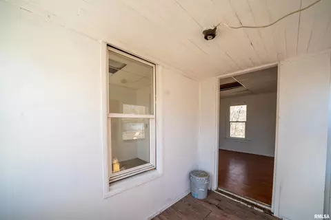 122 State St, Pekin, IL 61554 photo 5