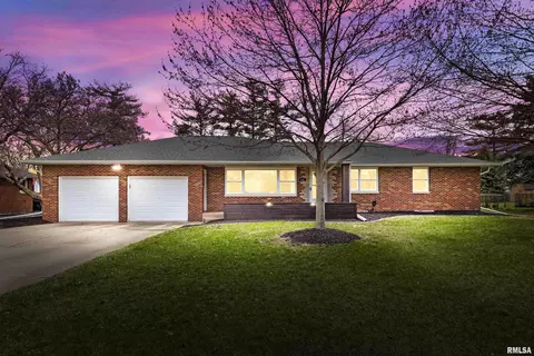148 Jay Ave, Morton, IL 61550