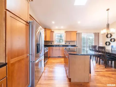 Kitchen - 1302 Mitchell St, Washington, IL 61571 photo 7 of 8