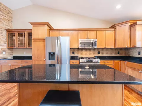 Kitchen - 1302 Mitchell St, Washington, IL 61571 photo 1 of 8