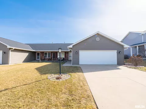 1302 Mitchell St, Washington, IL 61571