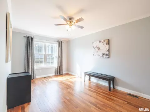 Living - 1302 Mitchell St, Washington, IL 61571 photo 7 of 7