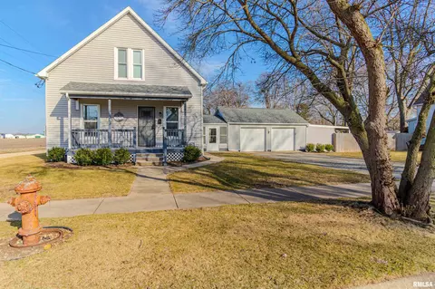 979 N 5th Ave, Canton, IL 61520