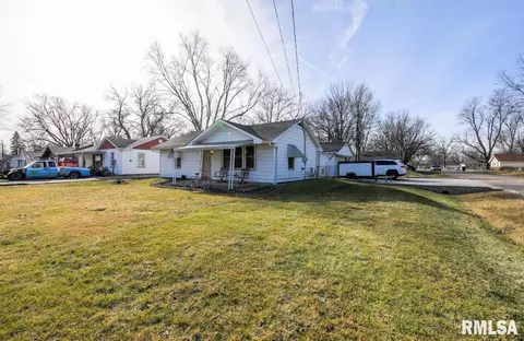 125 Massachusetts Ave, Washington, IL 61571