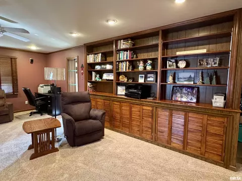 Other - 536 Meadow Dr, Macomb, IL 61455 photo 7 of 17