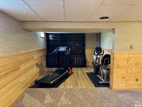Other - 536 Meadow Dr, Macomb, IL 61455 photo 14 of 17