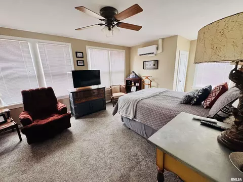 830 S Lafayette St, Macomb, IL 61455 photo 17