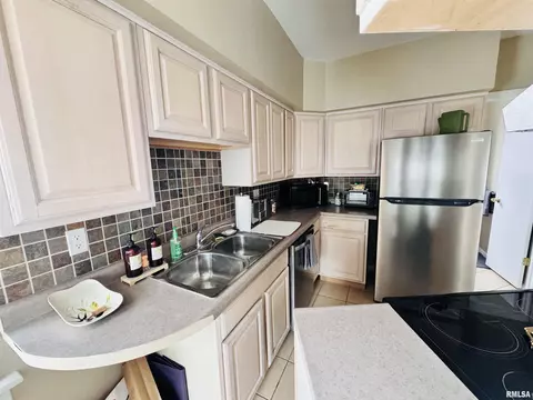 830 S Lafayette St, Macomb, IL 61455 photo 12