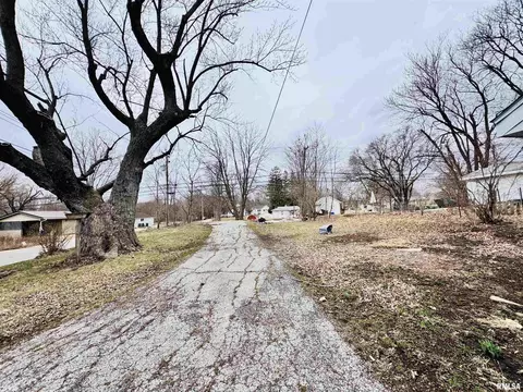 830 S Lafayette St, Macomb, IL 61455 photo 23