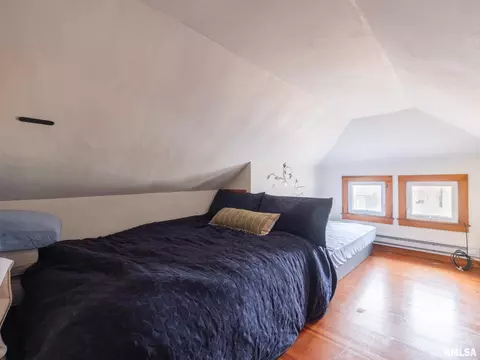 Bedroom - 103 W Washington St, Benson, IL 61516 photo 8 of 9
