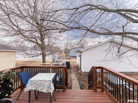 Exterior - 103 W Washington St, Benson, IL 61516 photo 12 of 16