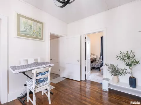 Entry Way - 103 W Washington St, Benson, IL 61516 photo 5 of 5