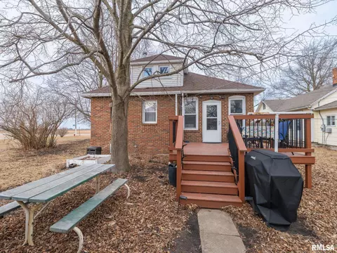 Exterior - 103 W Washington St, Benson, IL 61516 photo 8 of 16