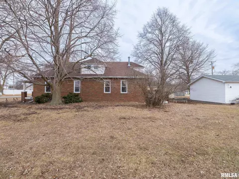 Exterior - 103 W Washington St, Benson, IL 61516 photo 4 of 16
