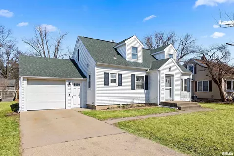 Exterior - 505 E Harrison St, Morton, IL 61550 photo 2 of 4