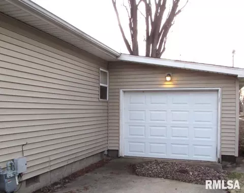 400 Hamilton St, Washington, IL 61571 photo 19