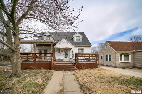 1328 N Rhodora Ave, West Peoria, IL 61604