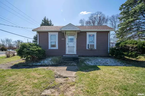 5506 W Hi Vue Ln, Peoria, IL 61604