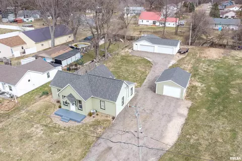 106 Fandel Dr, East Peoria, IL 61611