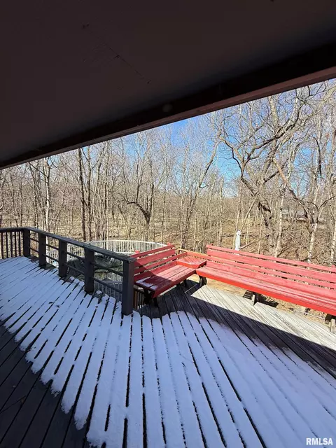 Exterior - 20 Indian Trl, Macomb, IL 61455 photo 3 of 5