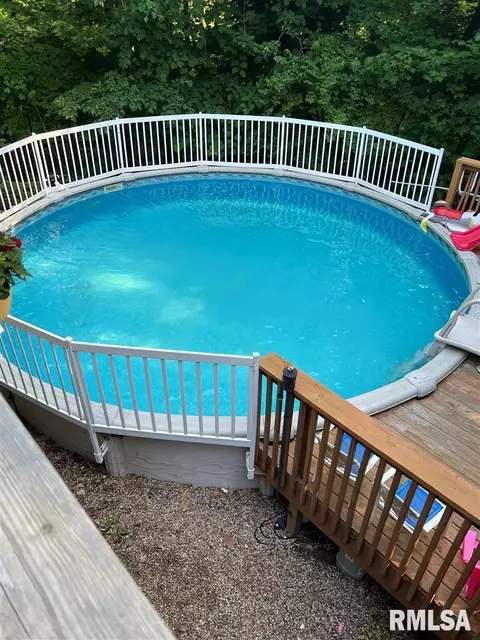 Exterior - 20 Indian Trl, Macomb, IL 61455 photo 5 of 5