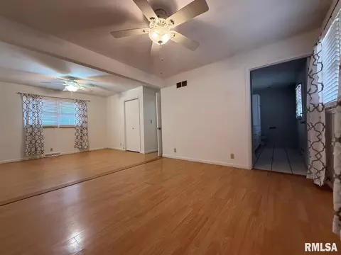 Bedroom - 20 Indian Trl, Macomb, IL 61455 photo 1 of 7