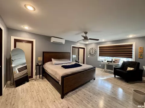 Bedroom - 9 Prairie Rd, Macomb, IL 61455 photo 1 of 5
