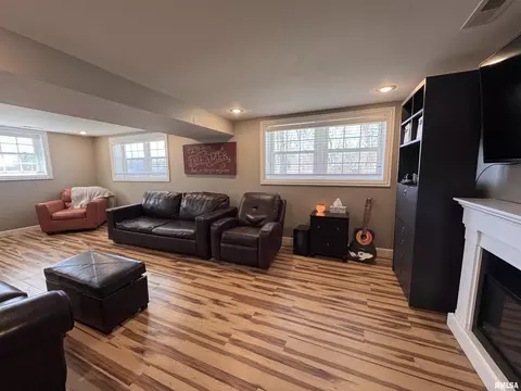 Living - 9 Prairie Rd, Macomb, IL 61455 photo 7 of 7