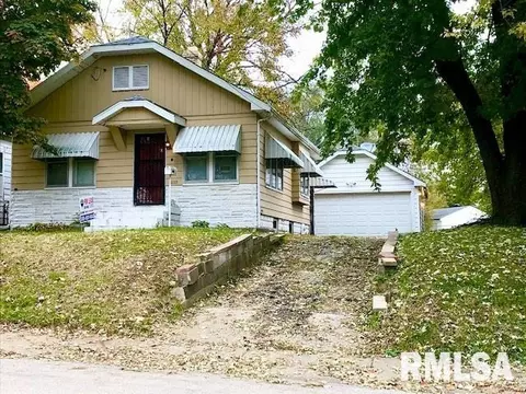 2018 Gale Ave, Peoria, IL 61604