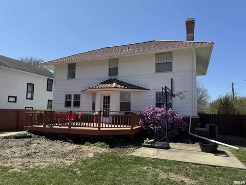 Exterior - 405 S Edwards St, Macomb, IL 61455 photo 6 of 7