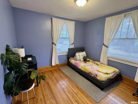 Bedroom - 405 S Edwards St, Macomb, IL 61455 photo 1 of 9