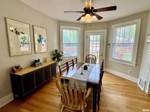 Dining - 405 S Edwards St, Macomb, IL 61455 photo 5 of 5