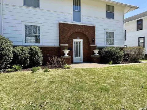 Other - 405 S Edwards St, Macomb, IL 61455 photo 1 of 13