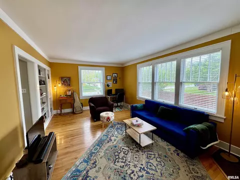 Living - 405 S Edwards St, Macomb, IL 61455 photo 6 of 6