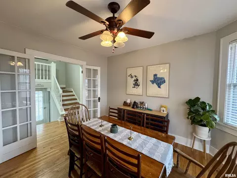 Dining - 405 S Edwards St, Macomb, IL 61455 photo 2 of 5