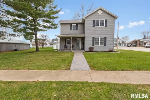 307 N Jefferson St, Washburn, IL 61570