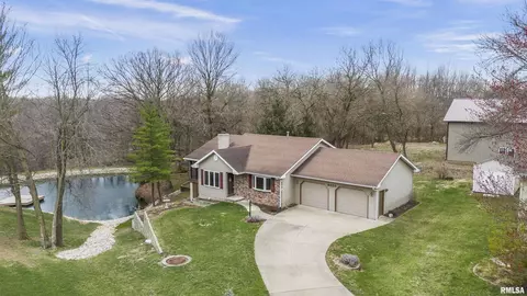 3020 W Alan Ct, Peoria, IL 61615