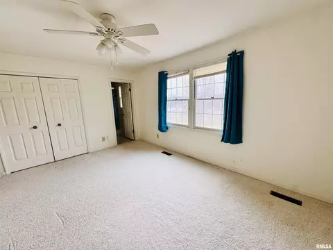 105 Arlington Dr, Macomb, IL 61455 photo 15