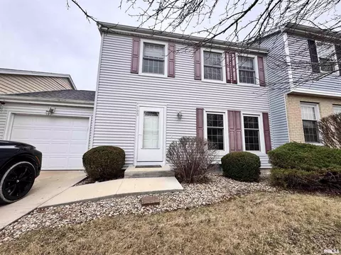 105 Arlington Dr, Macomb, IL 61455