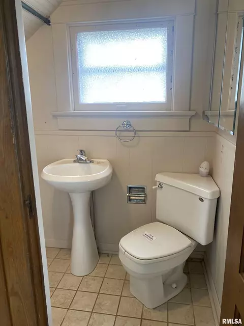 418 E Jackson St, Macomb, IL 61455 photo 6